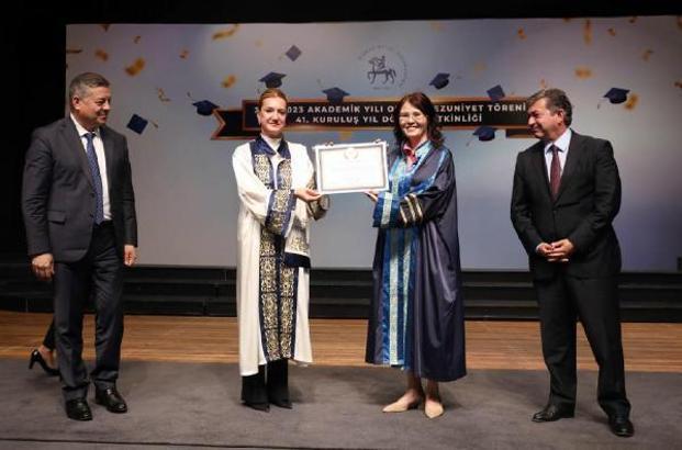 DEÜ 41.yılını mezunları ile kutladı