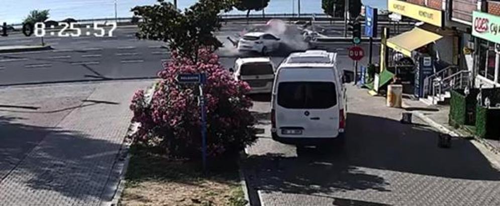 Tekirdağ’da kavşaktaki iki otomobil çarpıştı: 2 ölü, 3 yaralı (2)