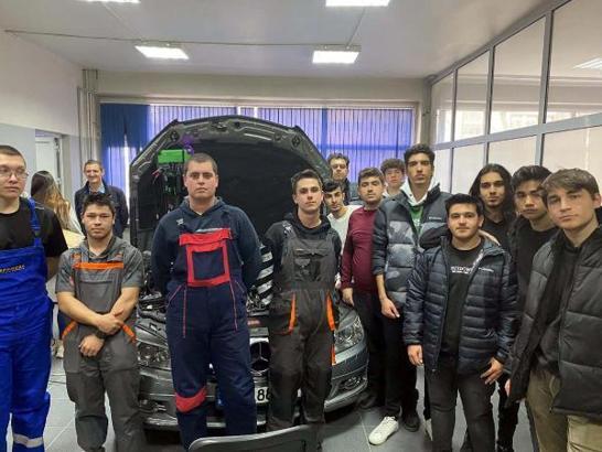 Liseli gençler Togg'ların bakım ve onarımında istihdam edilmek istiyor