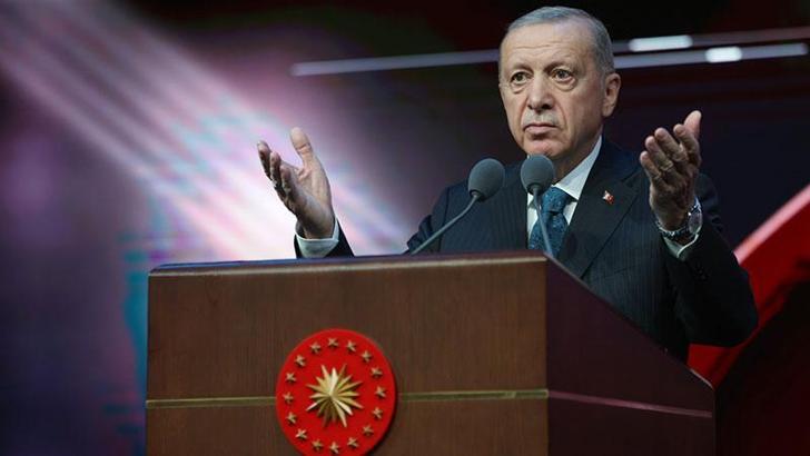 Erdoğan: Önceliklerimizin en başında Türkiye'yi darbe anayasasından kurtarmak var