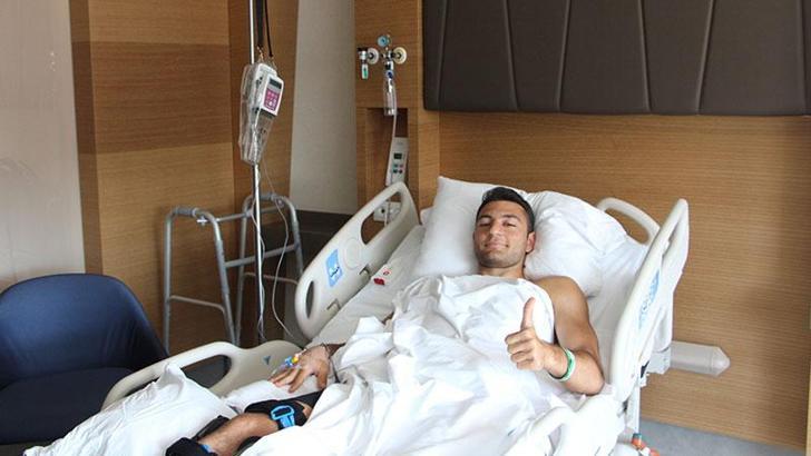 Beşiktaşlı futbolcu Emrecan Uzunhan ameliyat oldu