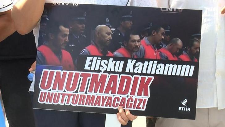 Uygur Türkleri 8. yıl dönümünde Elişku katliamını protesto etti