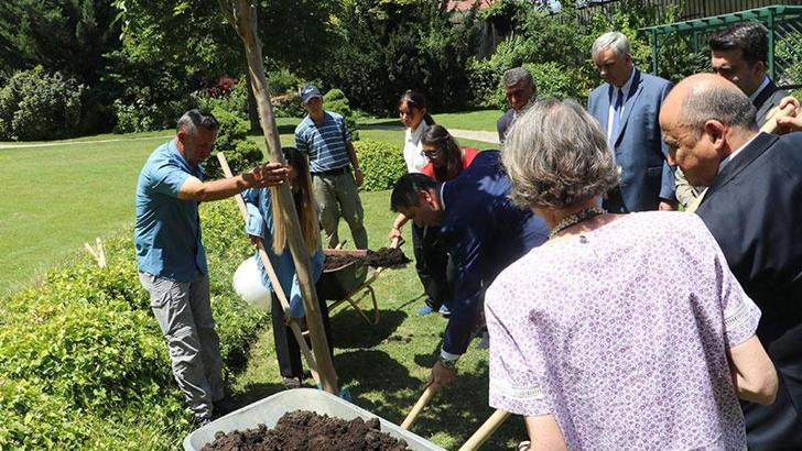 Solingen kurbanları, Almanya Büyükelçiliği'nde anıldı