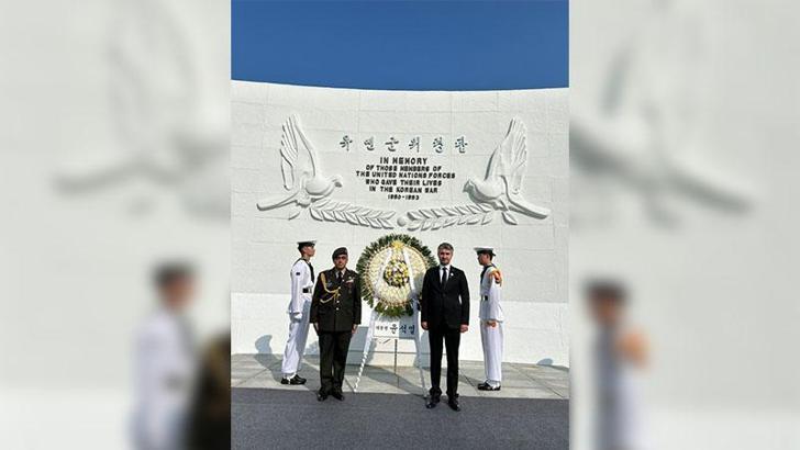 Bakan Yardımcısı Tarıkdaroğlu, Kore Savaşı’nın 70. yıl dönümünde Türk Şehitliği’ni ziyaret etti