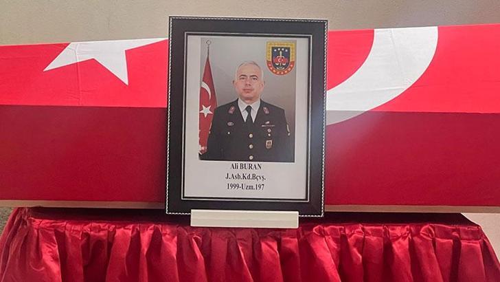 Suriye'de şehit olan Astsubay Ali Buran son yolculuğuna uğurlandı