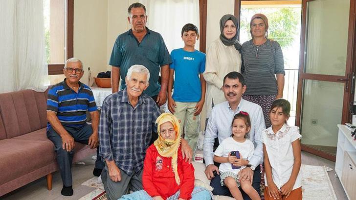 Eski bakan Kurum, Manavgat'taki yangınzedeye sözünü tuttu