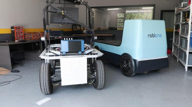 “Şehir içi araç trafiğinde kullanılabilecek ilk Türk robotlar ürettik”