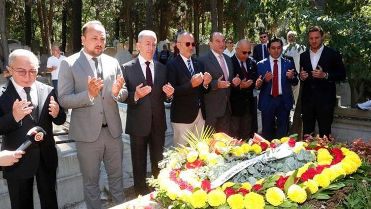 Ali Sami Yen, kabri başında anıldı