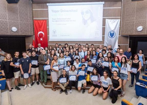 Liseliler yaz okulunda üniversiteli oldu