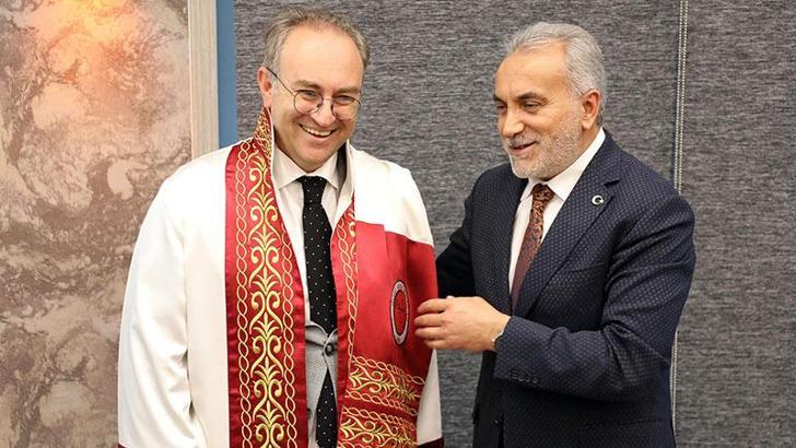 Yozgat Bozok Üniversitesi Rektörü Prof. Dr. Evren Yaşar, görevine başladı