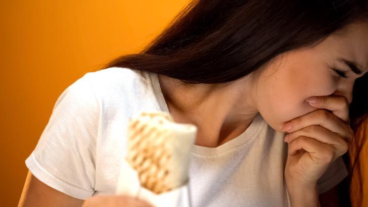 "Sıcak havalarda tüketilen tavuklarda salmonella riski olabilir"