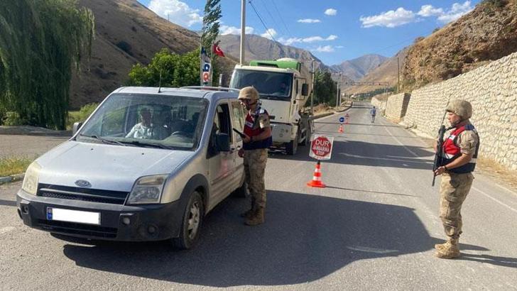 Van'da 'Huzurlu sokaklar' uygulamasında aranan 37 kişi yakalandı