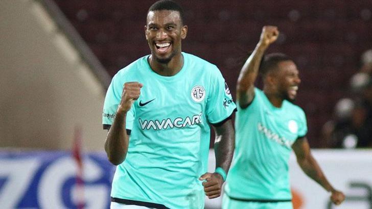 Antalyaspor’da Haji Wright Coventry City’e transfer oldu