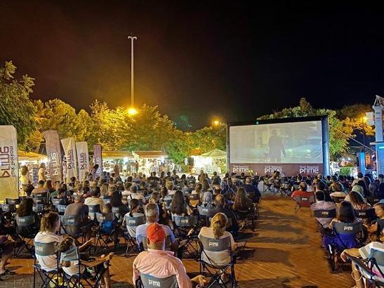 Açık hava sineması etkinlikleri Bozcaada'da başladı