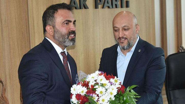 AK Parti Bitlis İl Başkanlığında devir teslim töreni yapıldı