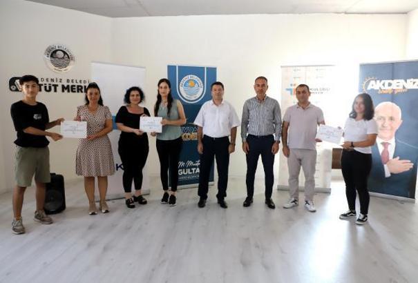Akdenizli gençlerin sertifika heyecanı