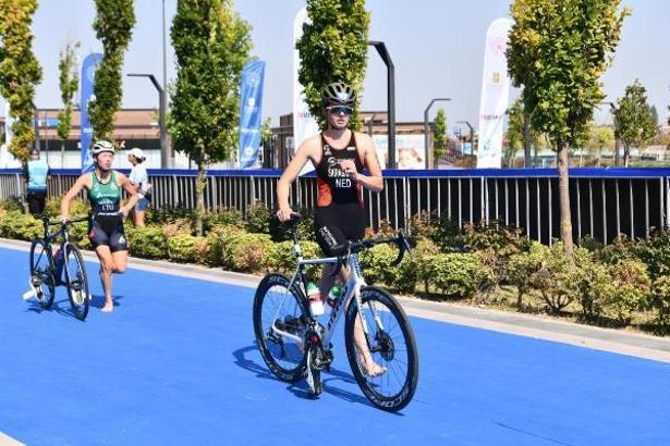 Balıkesir'de Avrupa Triatlon Şampiyonası heyecanı yaşandı