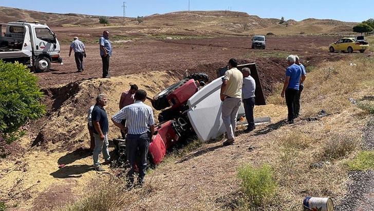 Hasat ettiği arpayı satışa götürürken kazada öldü