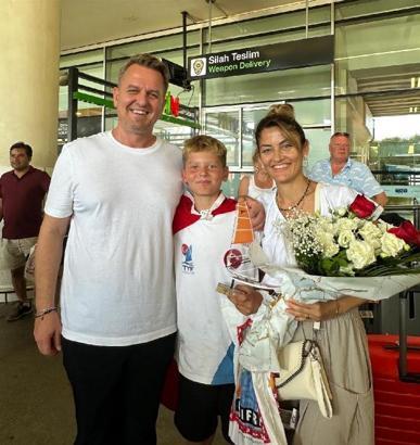 İzmirli sörfçü Sarp Şarlı'dan büyük gurur