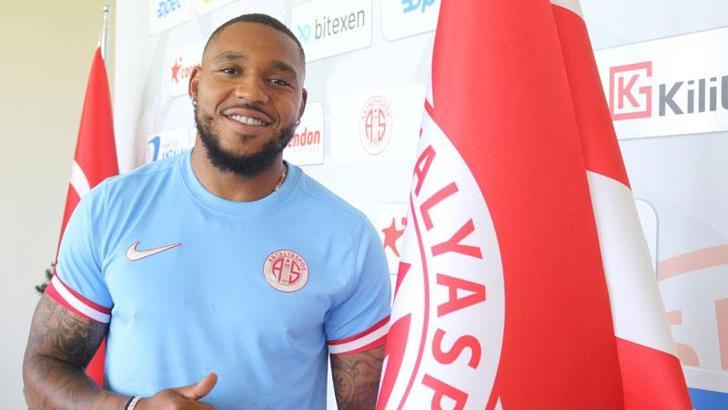 Assombalonga 1+1 yıllığına Antalyaspor'da
