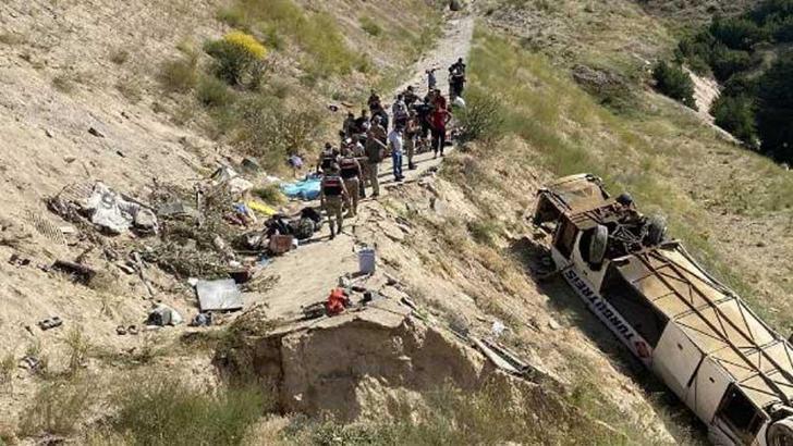 8 kişinin öldüğü otobüs kazasında firma, taşımacılıktan çekilme kararından vazgeçti