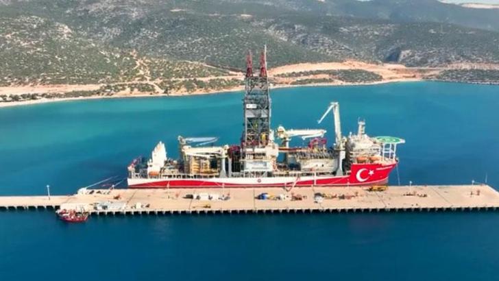 Bakan Bayraktar'dan 'Abdülhamid Han Sondaj Gemisi' paylaşımı