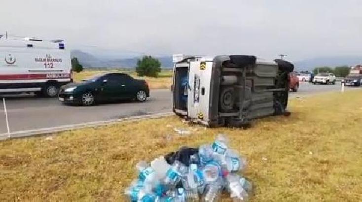 Amasya'da kavşakta 3 araç çarpıştı: 4 yaralı