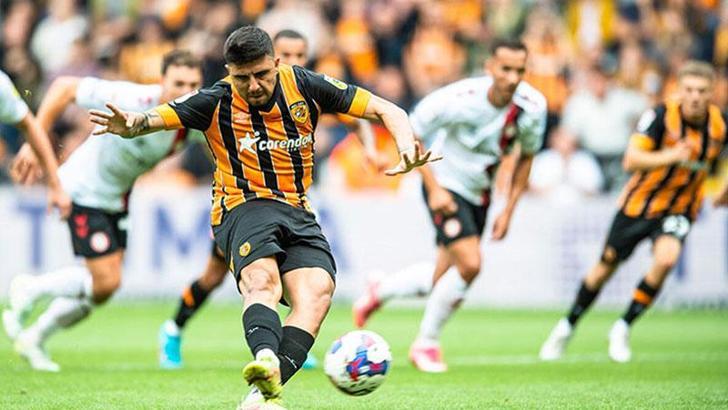 Ozan Tufan hat-trick yaptı, Hull City 3 puanı kaptı