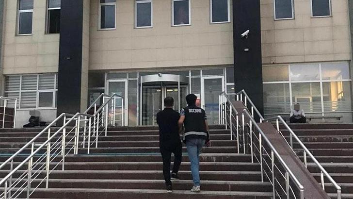 Kameralı düzenekle ehliyet sınavında kopya çekenlere suçüstü: 5 gözaltı