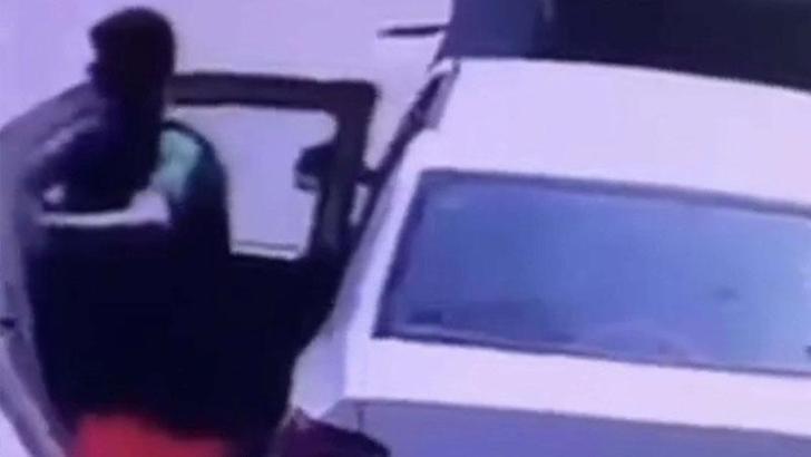 Çeşme'de beach club'a alınmadığı için rastgele ateş açan 2 şüpheli tutuklandı