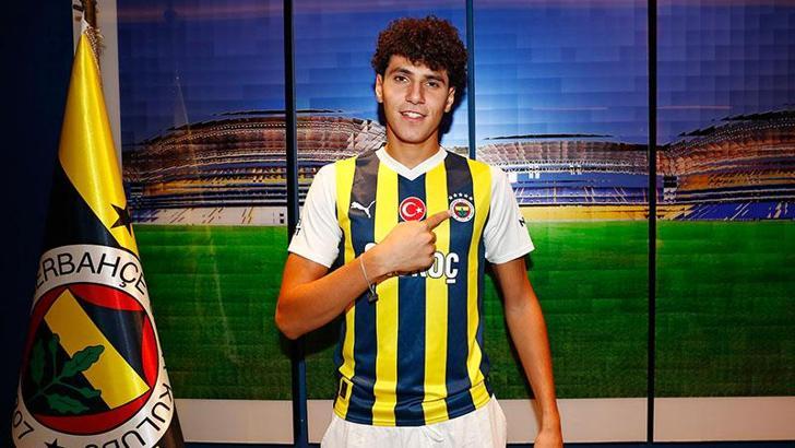 Fenerbahçe, Omar Fayed'i 4 yıllığına kadrosuna kattı