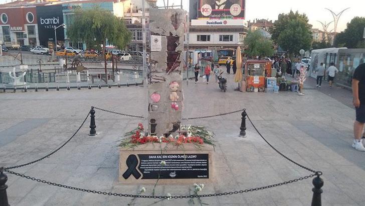 Kırşehir'de farkındalık için 'deprem anıtı' dikildi