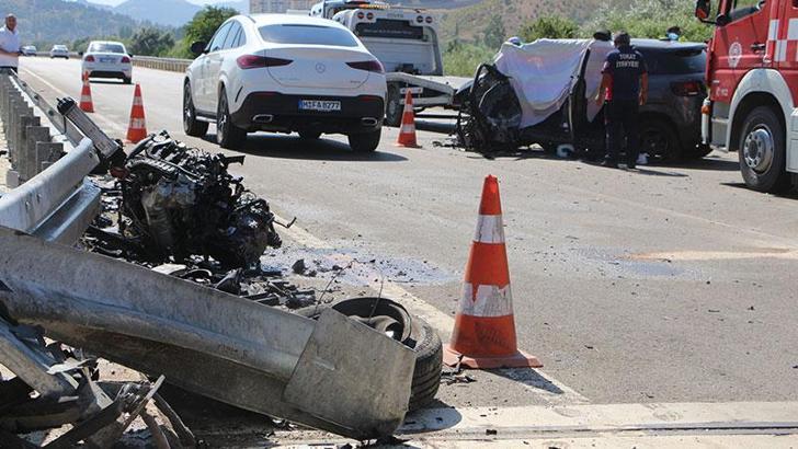 Otomobil bariyerlere çarptı; 1 ölü, 1 yaralı