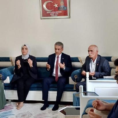Göreve başlayan Mardin Valisi Tuncay Akkoyun, ilk ziyaretini şehit aileleri ve gazilere yaptı