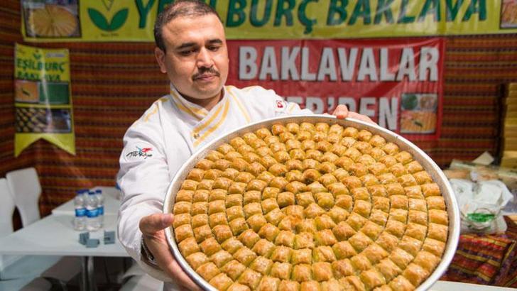 'Antep baklavası AB'de korunuyor, Antep'te korunamıyor'