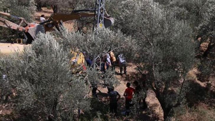 Hatay'da su tankeri, şarampole devrildi; 2 ölü