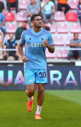 Trabzonspor, Maxi Gomez'i Cadiz'e kiraladı