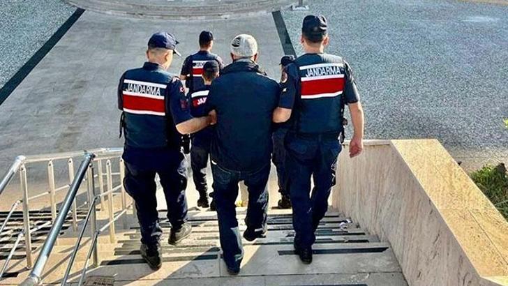 Ağabeyini öldürüp, babasını yaralayan şüpheli 14 yıl sonra yakalandı