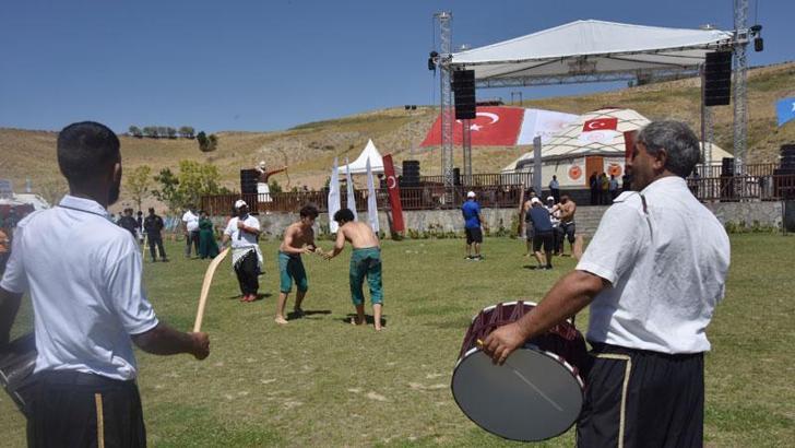Ahlat'taki 1071 Alparslan Otağı er meydanı oldu