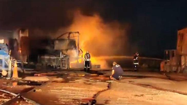 Taş ocağında asfalt eritme tankında parlama sonrası yangın: 2 yaralı