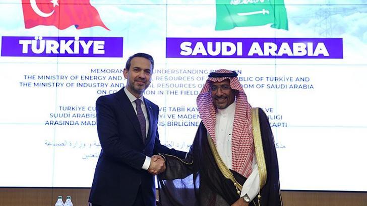 Bakan Bayraktar, Suudi Arabistan Sanayi ve Maden Kaynakları Bakanı ile görüştü