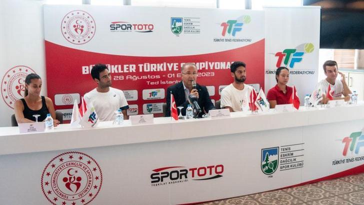 Tenis Federasyonu Başkanı Durmuş: Türkiye'nin her bölgesinde birçok turnuvamız devam ediyor