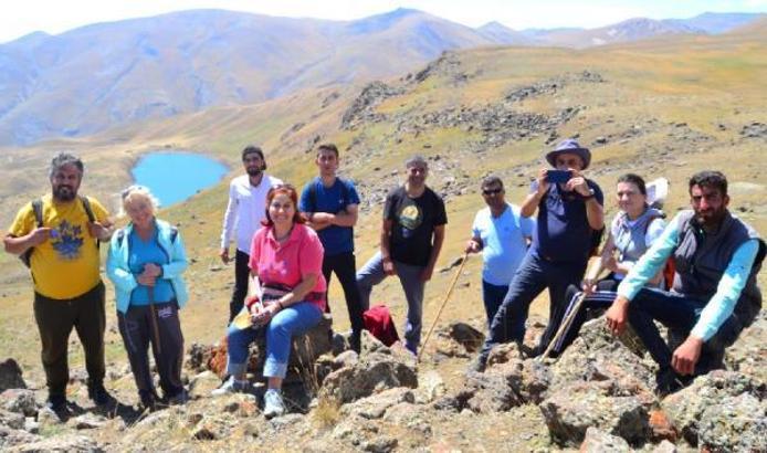 Ağrı'da ‘Dipsiz Göl’ olarak bilinen ‘Atar Gölü’ ziyaretçilerini bekliyor