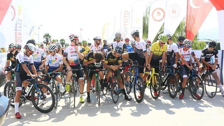 Kurtuluş Yolu Bisiklet Turu’nda pedallar, Samsun’dan çevrilmeye başladı