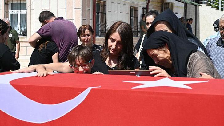 Kalp krizinden ölen uzman çavuş, son yolculuğuna uğurlandı