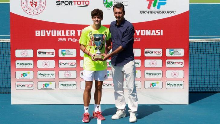 Büyükler Türkiye Tenis Şampiyonası’nda kupalar sahiplerini buldu