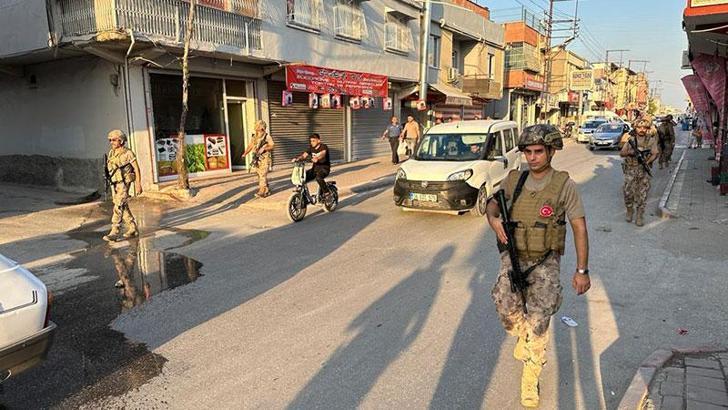 Adana'da peş peşe cinayetlerin işlendiği caddede helikopter destekli asayiş uygulaması