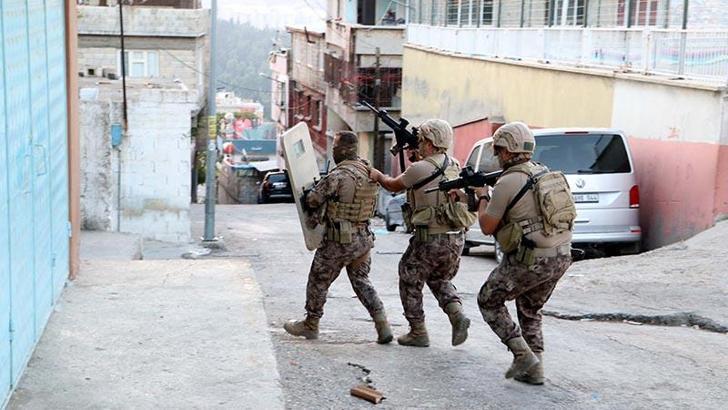 Gaziantep'te 200 polisin katılımı ile uyuşturucu operasyonu