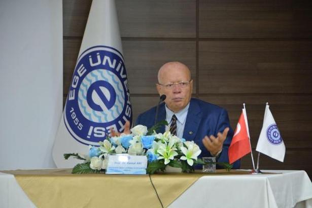 Prof. Dr. Arı, 101'inci yıl dönümünde '9 Eylül İzmir’in Kurtuluşu'nu anlattı