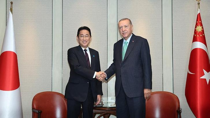 Cumhurbaşkanı Erdoğan, Japonya Başbakanı Kishida ile görüştü